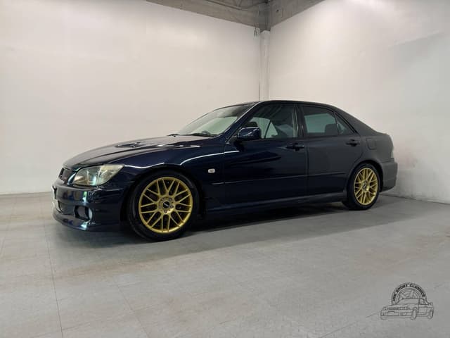 Toyota Altezza JDM car for sale — photo 10 of 10