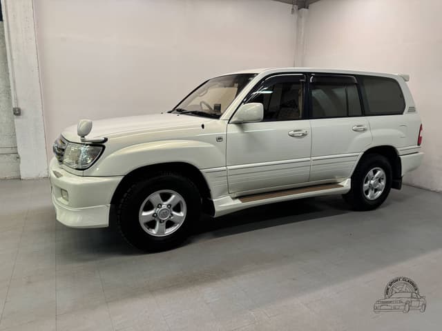 Toyota Land Cruiser JDM car for sale — photo 9 of 10