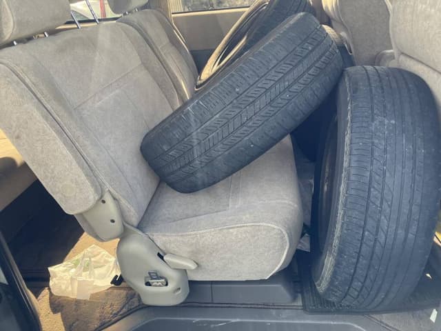 Toyota Grand Hiace JDM car for sale — photo 8 of 10