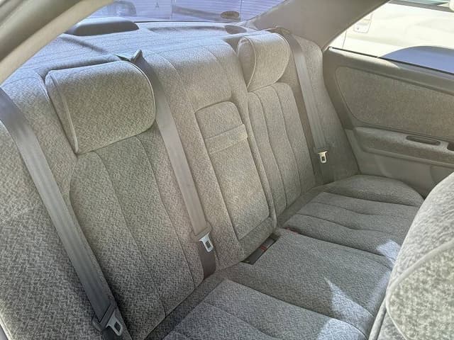 Toyota Mark II JDM car for sale — photo 7 of 8