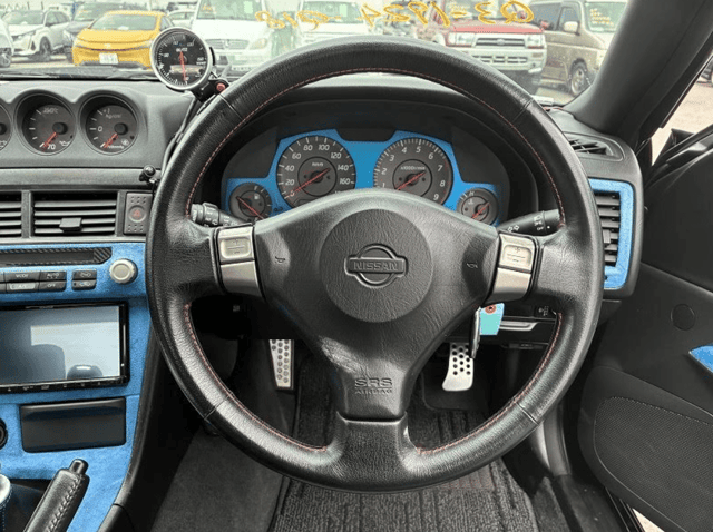 Nissan Skyline JDM car for sale — photo 7 of 8