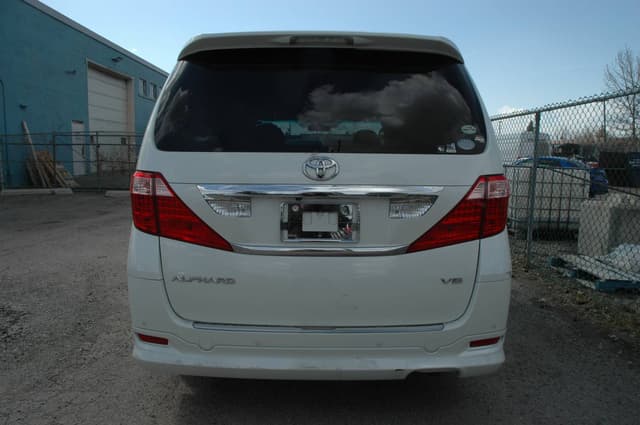 Toyota Alphard JDM car for sale — photo 6 of 10
