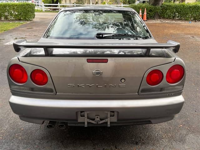1998 Nissan Skyline JDM car for sale — photo 6 of 10