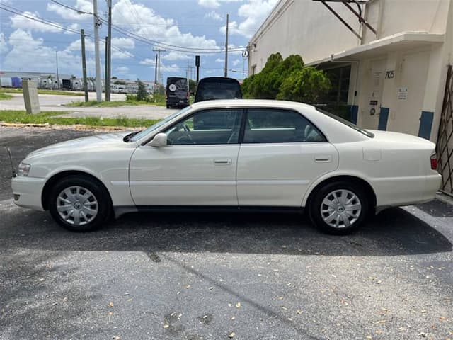 1998 Toyota Chaser JDM car for sale — photo 4 of 10