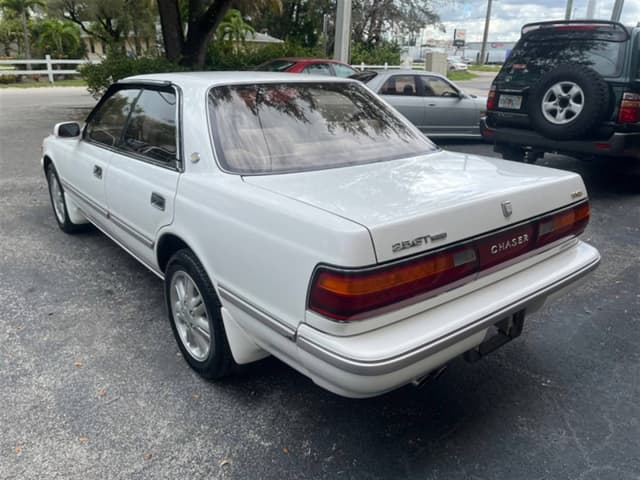 1991 Toyota Chaser JDM car for sale — photo 5 of 10