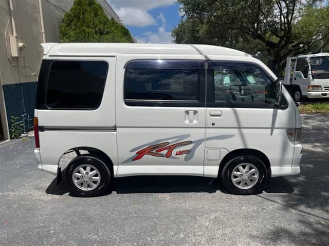 1998 Daihatsu Atrai JDM car for sale — photo 7 of 10