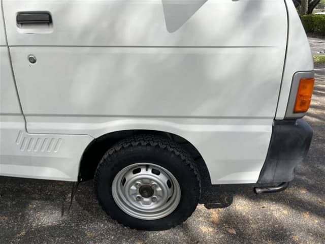 1992 Daihatsu Hijet JDM car for sale — photo 10 of 10