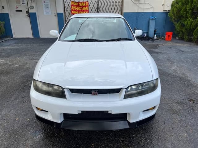 1995 Nissan Skyline JDM car for sale — photo 2 of 10