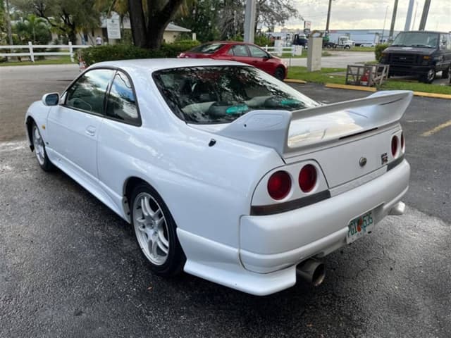 1995 Nissan Skyline JDM car for sale — photo 5 of 10