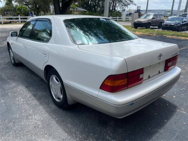 1998 Toyota Celsior JDM car for sale — photo 5 of 10