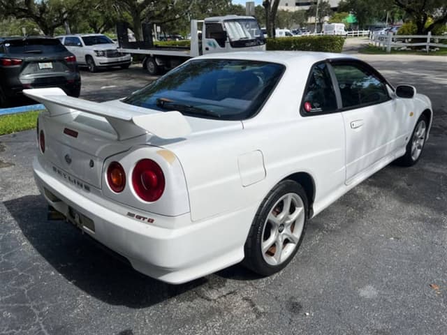 1998 Nissan Skyline JDM car for sale — photo 7 of 10