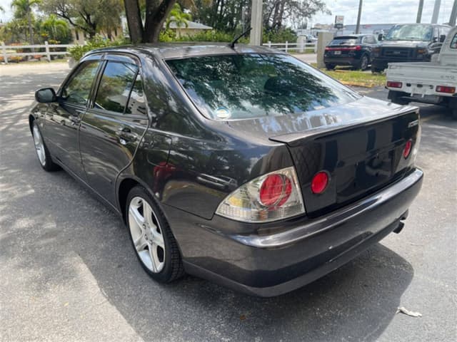 1999 Toyota Altezza JDM car for sale — photo 5 of 10