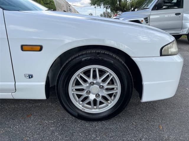 1997 Nissan Skyline JDM car for sale — photo 9 of 10