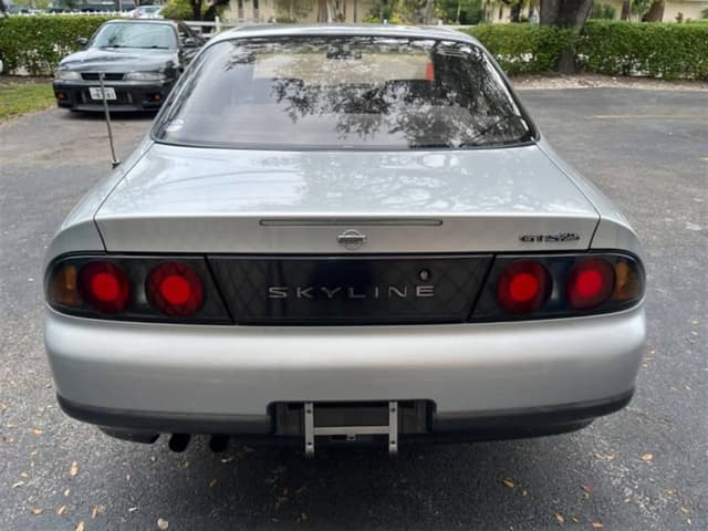 1994 Nissan Skyline JDM car for sale — photo 6 of 10