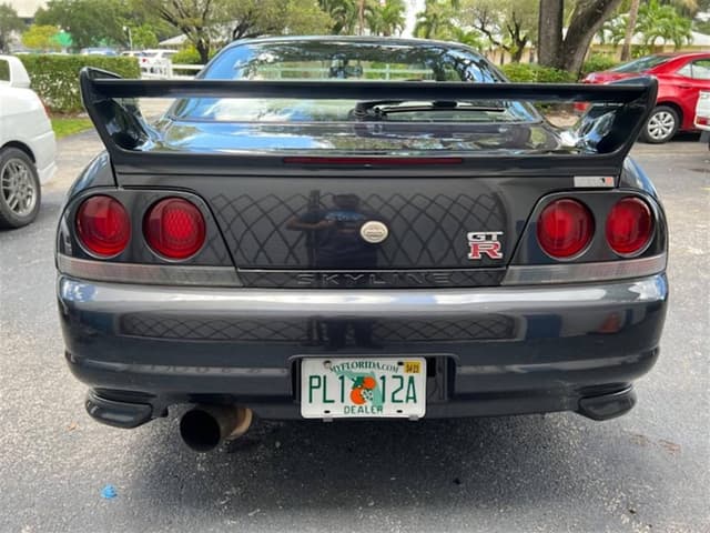 1995 Nissan Skyline JDM car for sale — photo 6 of 10