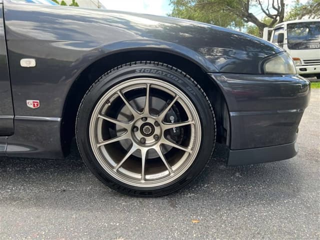 1995 Nissan Skyline JDM car for sale — photo 9 of 10