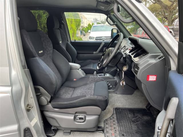 1997 Mitsubishi Pajero JDM car for sale — photo 10 of 10
