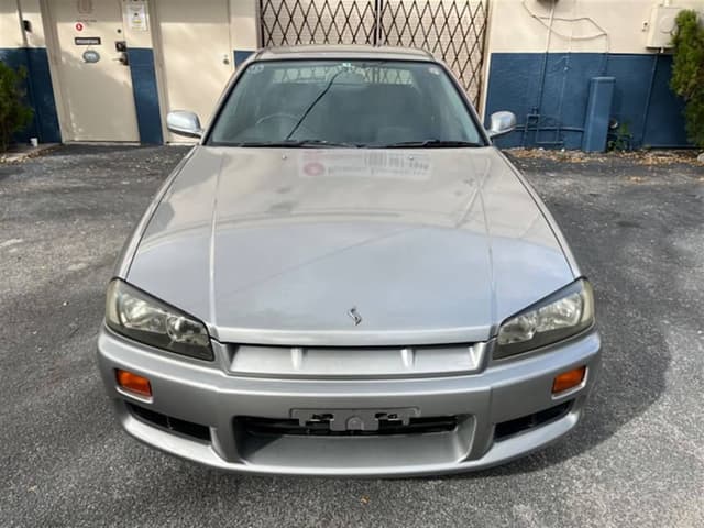 1998 Nissan Skyline JDM car for sale — photo 2 of 10