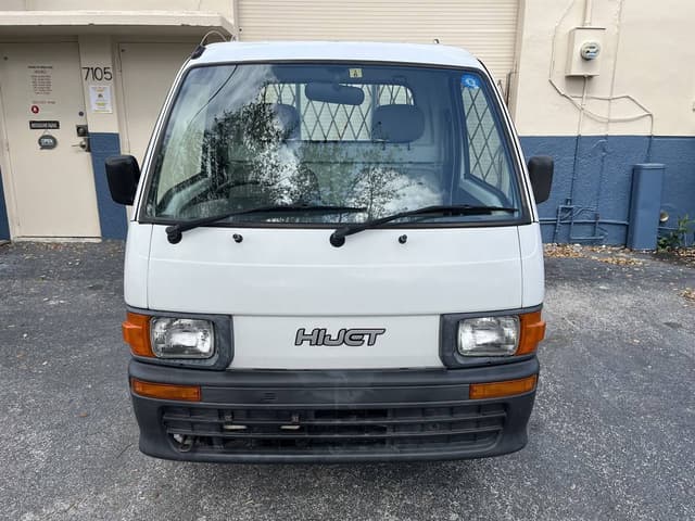 1996 Daihatsu Hijet JDM car for sale — photo 2 of 10