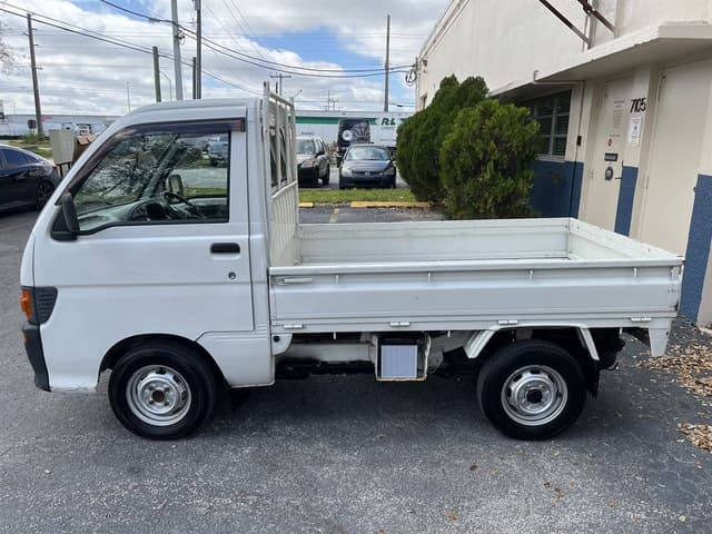 1996 Daihatsu Hijet JDM car for sale — photo 4 of 10