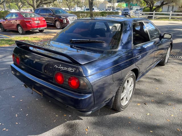 1989 Nissan Skyline JDM car for sale — photo 7 of 10