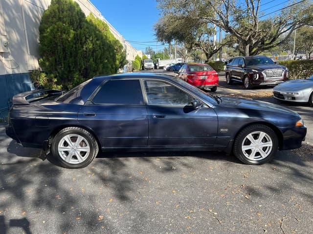 1989 Nissan Skyline JDM car for sale — photo 8 of 10