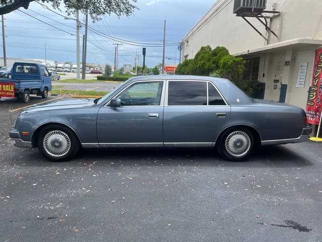 1997 Toyota Century JDM car for sale — photo 4 of 10