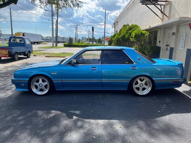 1991 Nissan Cima JDM car for sale — photo 4 of 10