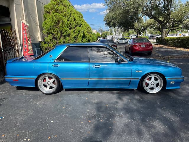 1991 Nissan Cima JDM car for sale — photo 8 of 10