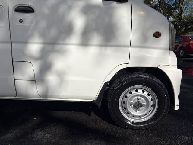 1999 Mitsubishi Minicab JDM car for sale — photo 9 of 10