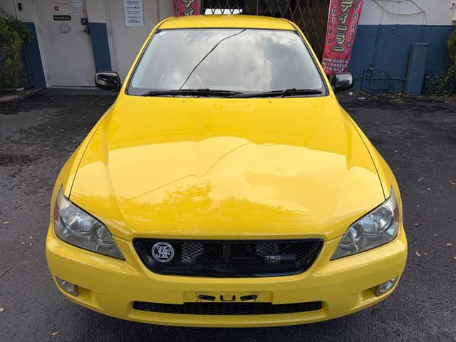 1998 Toyota Altezza JDM car for sale — photo 2 of 10