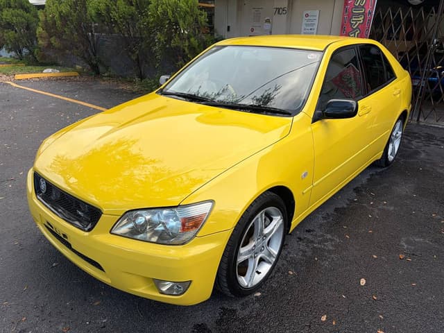 1998 Toyota Altezza JDM car for sale — photo 3 of 10