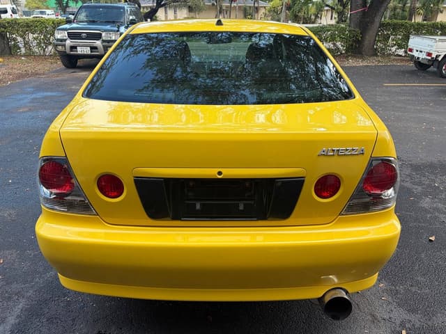1998 Toyota Altezza JDM car for sale — photo 6 of 10