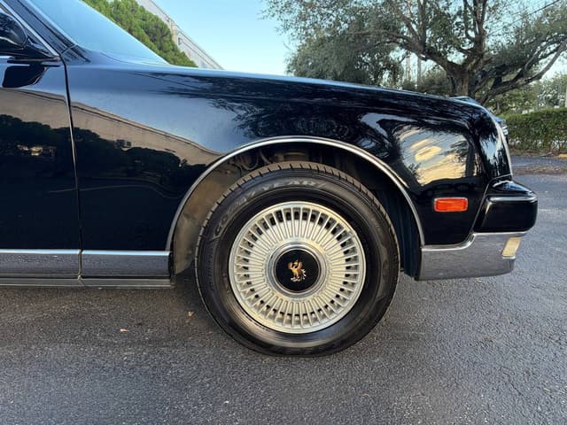 1997 Toyota Century JDM car for sale — photo 9 of 10