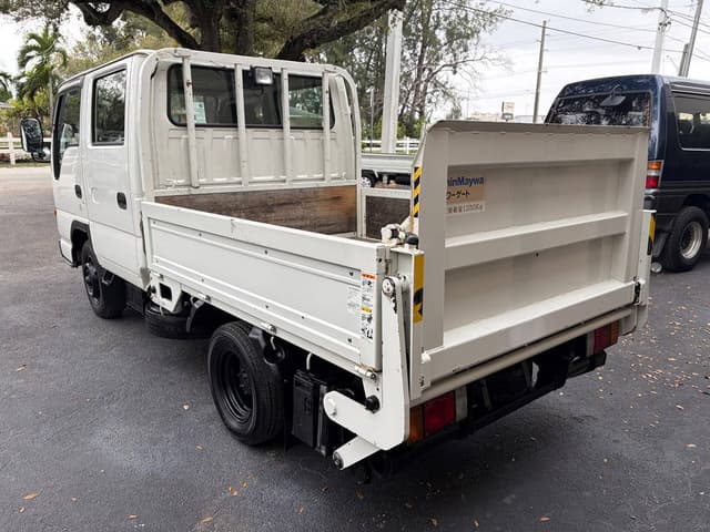 2000 Isuzu Elf JDM car for sale — photo 5 of 10