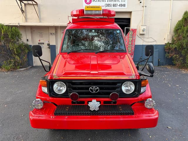 2001 Toyota Land Cruiser JDM car for sale — photo 2 of 10