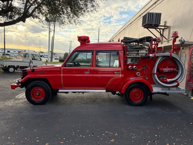 2001 Toyota Land Cruiser JDM car for sale — photo 4 of 10