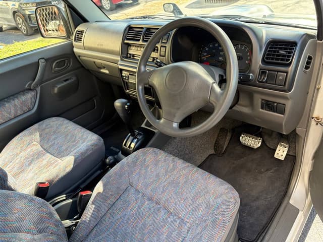 1999 Suzuki Jimny JDM car for sale — photo 10 of 10