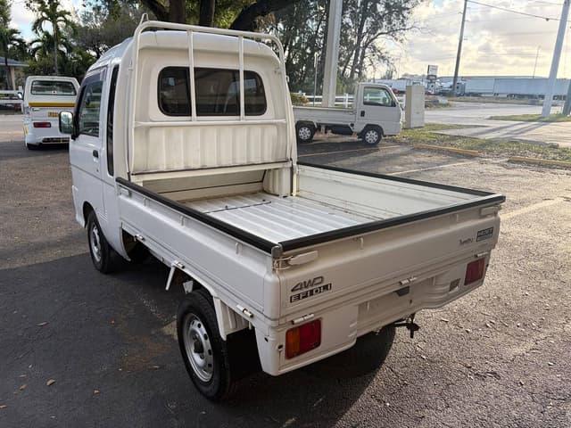 2000 Daihatsu Hijet JDM car for sale — photo 6 of 10