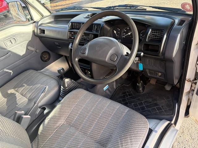 2000 Daihatsu Hijet JDM car for sale — photo 9 of 10