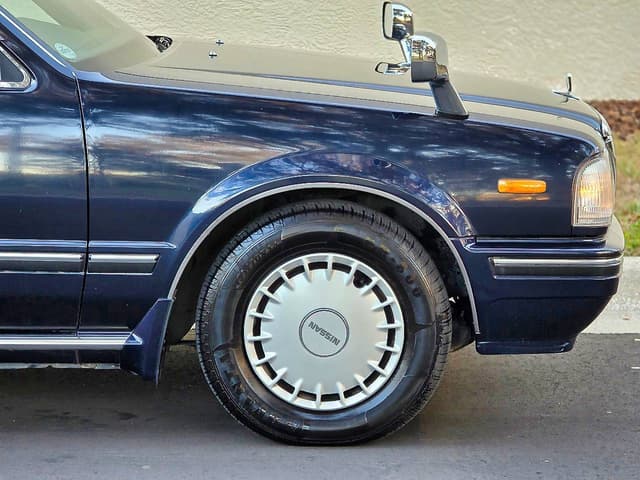 1999 Nissan Cedric JDM car for sale — photo 10 of 10