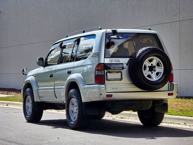 1998 Toyota Land Cruiser Prado JDM car for sale — photo 4 of 10