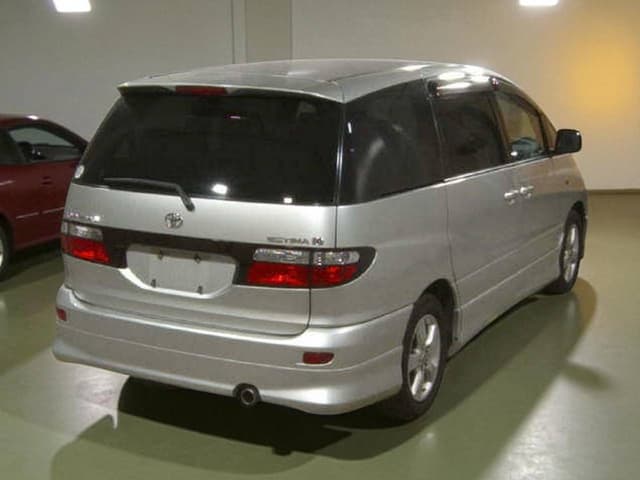 2000 Toyota Estima JDM car for sale — photo 4 of 7