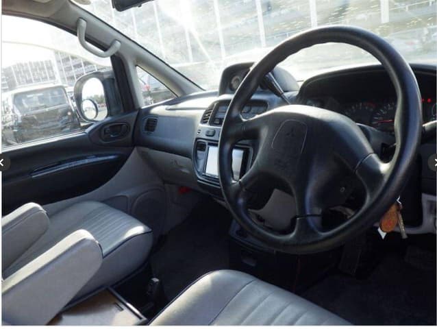 2000 Mitsubishi Delica JDM car for sale — photo 4 of 4