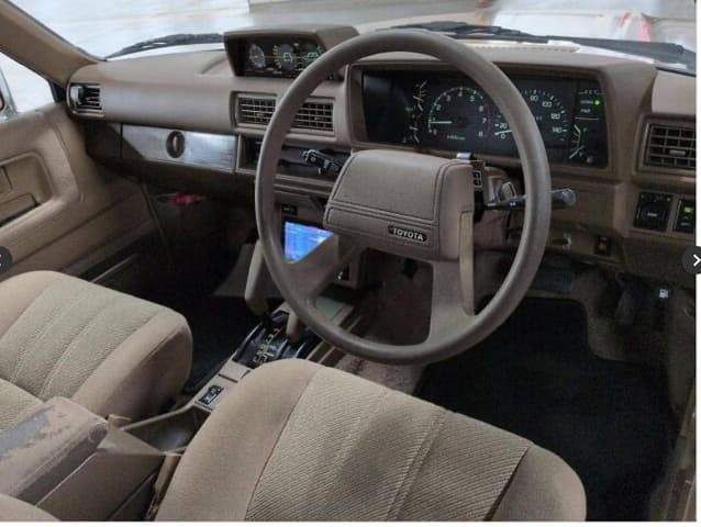 1987 Toyota Hilux Surf JDM car for sale — photo 5 of 5