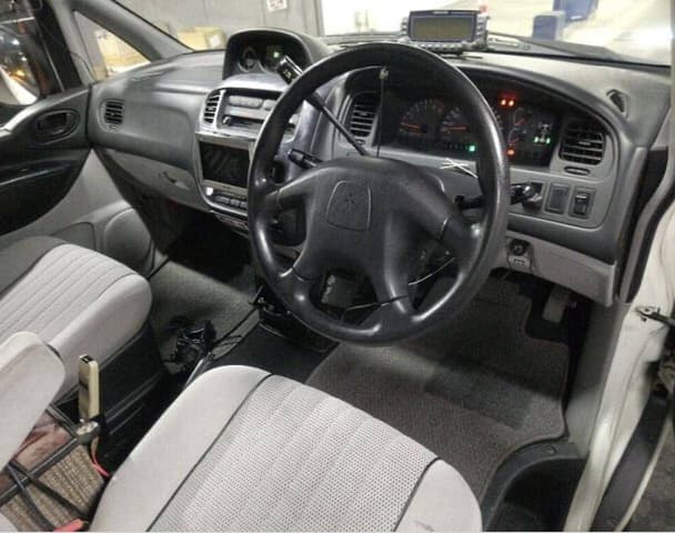 2001 Mitsubishi Delica JDM car for sale — photo 5 of 5