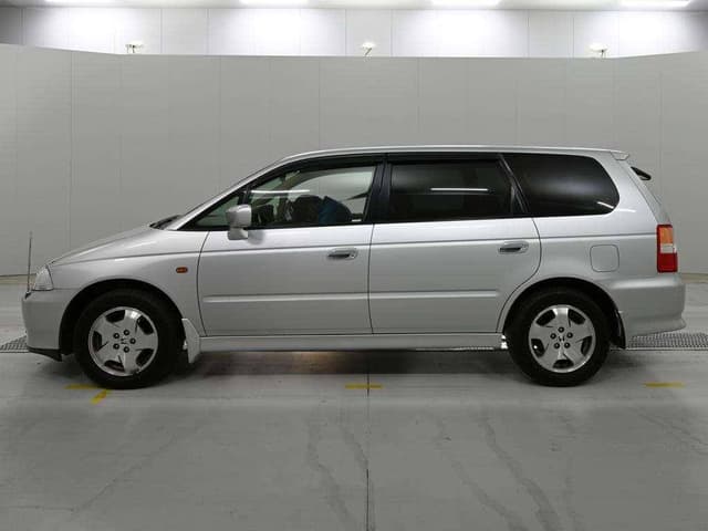 2000 Honda Odyssey JDM car for sale — photo 5 of 10