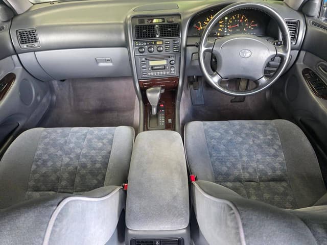 1994 Toyota Aristo JDM car for sale — photo 2 of 10