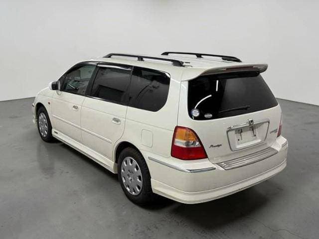 2000 Honda Odyssey JDM car for sale — photo 2 of 9