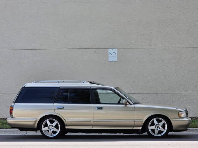 1994 Toyota Crown JDM car for sale — photo 10 of 10